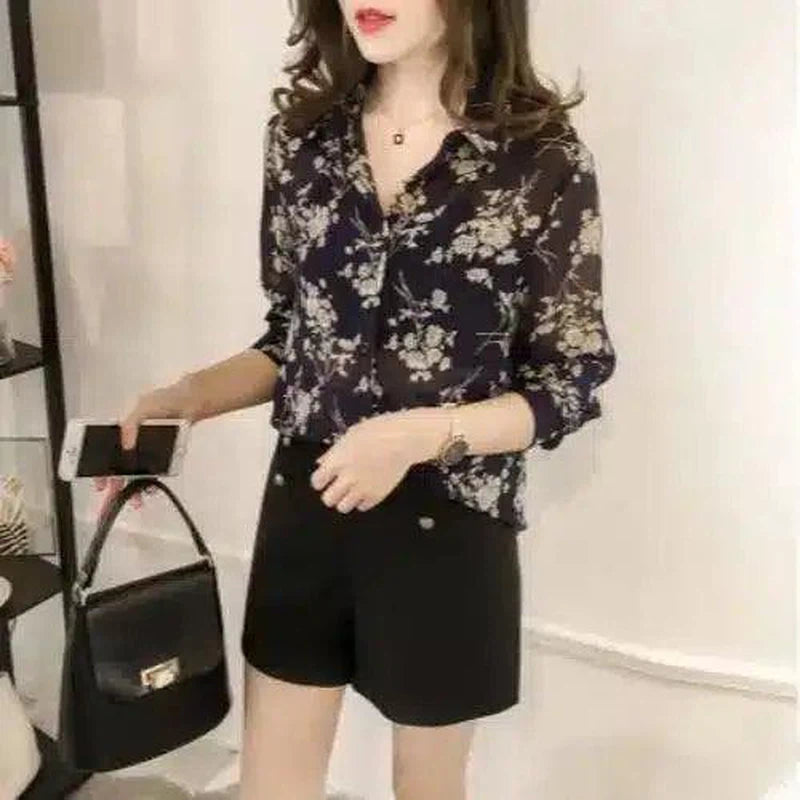 Floral Blouse and Women's Casual Shorts Set-Blue-1